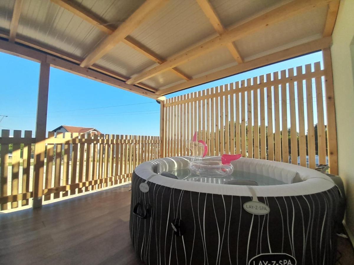 شقة Tiny House Lily With Jacuzzi سفيتي فيليب ياكوف المظهر الخارجي الصورة