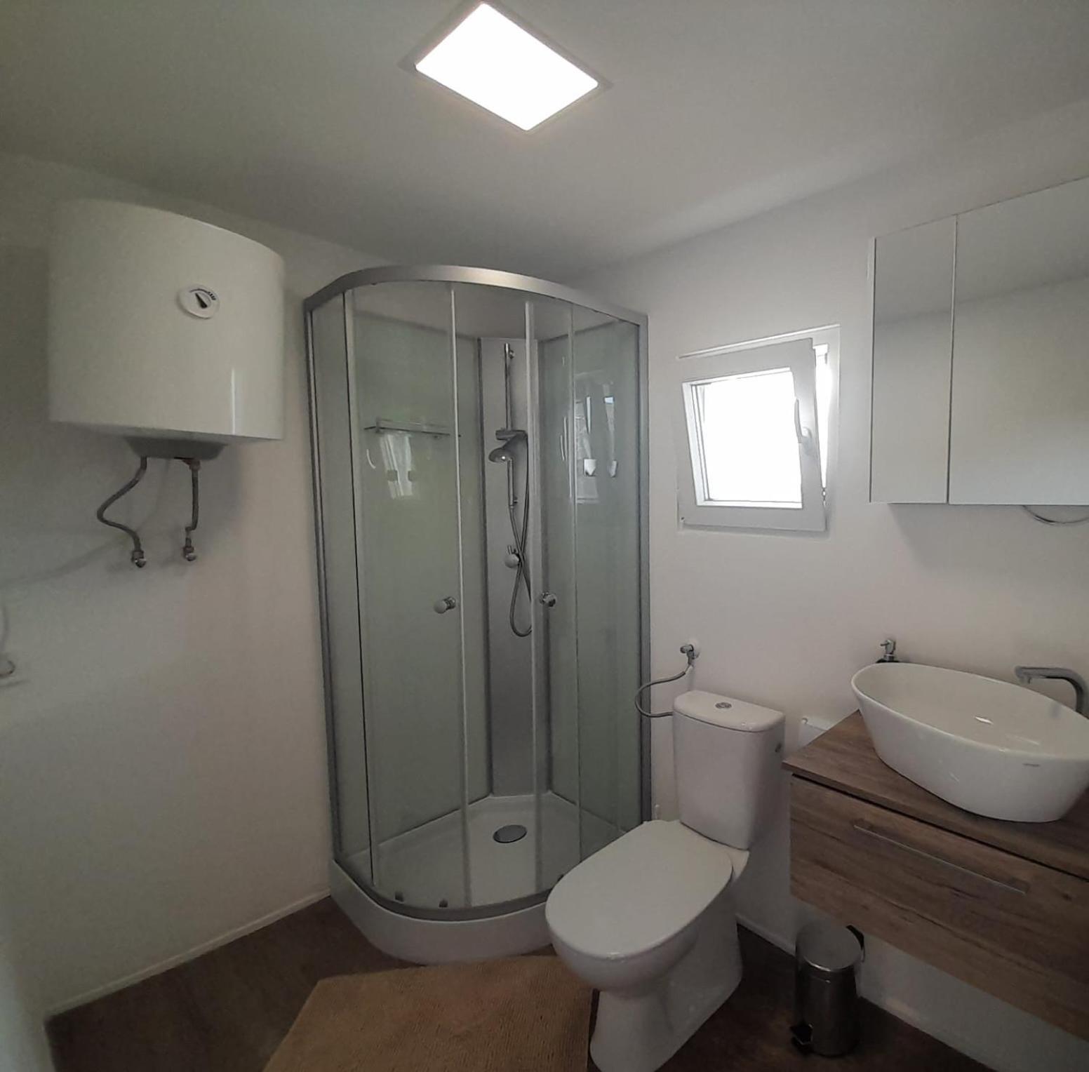 شقة Tiny House Lily With Jacuzzi سفيتي فيليب ياكوف المظهر الخارجي الصورة